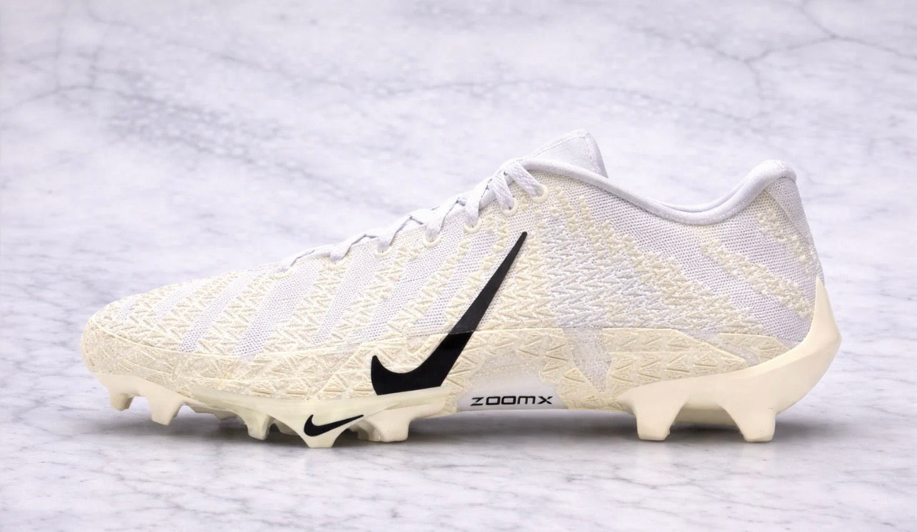 AA ja 3 sound check cleats